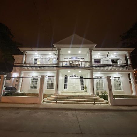 White House Daire Guayaquil Dış mekan fotoğraf